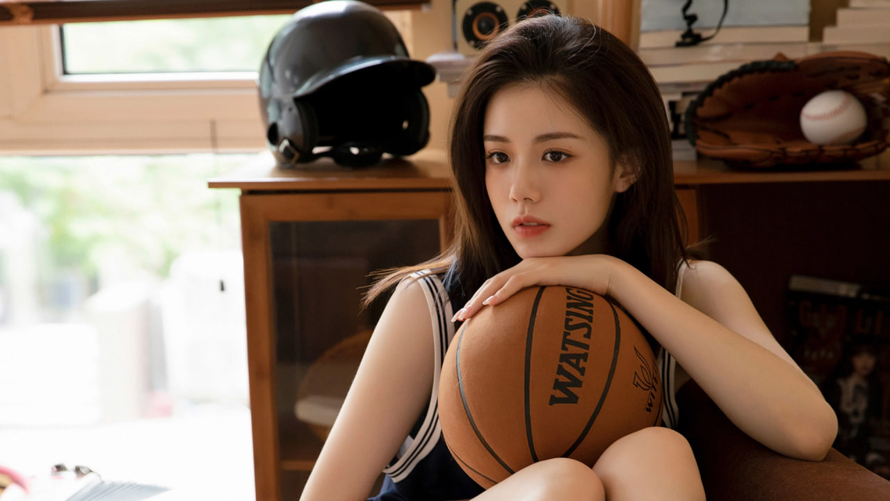 新浪体育NBA：詹姆斯最新动态揭秘