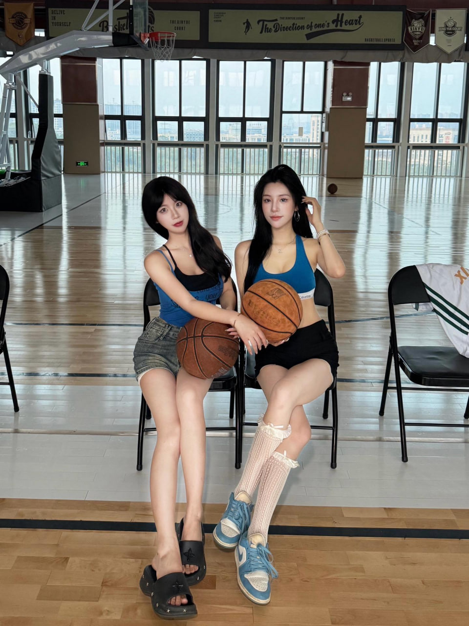 新浪体育NBA：詹姆斯最新动态揭秘